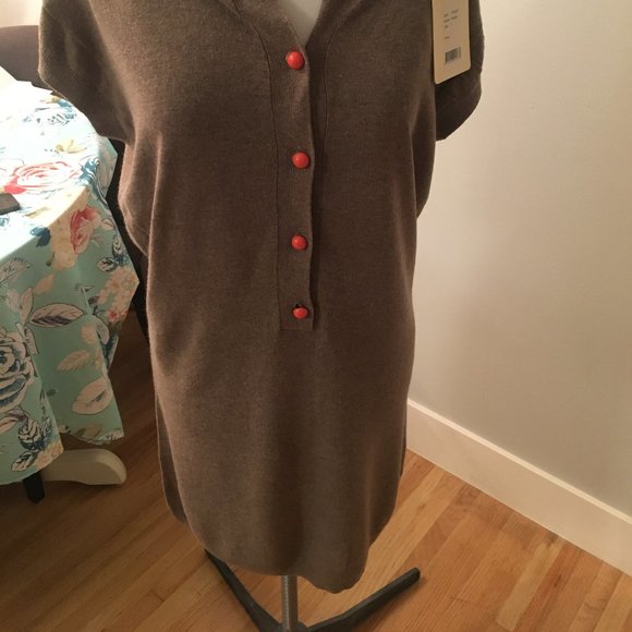 NÜMPH - Turtle Sweater - Picture 3 of 12